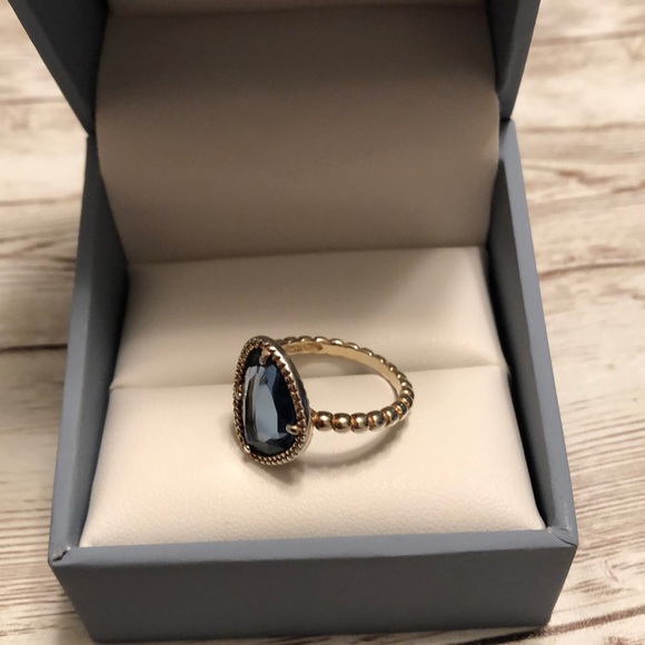 Gold-tone Ring - Picture 3 of 4